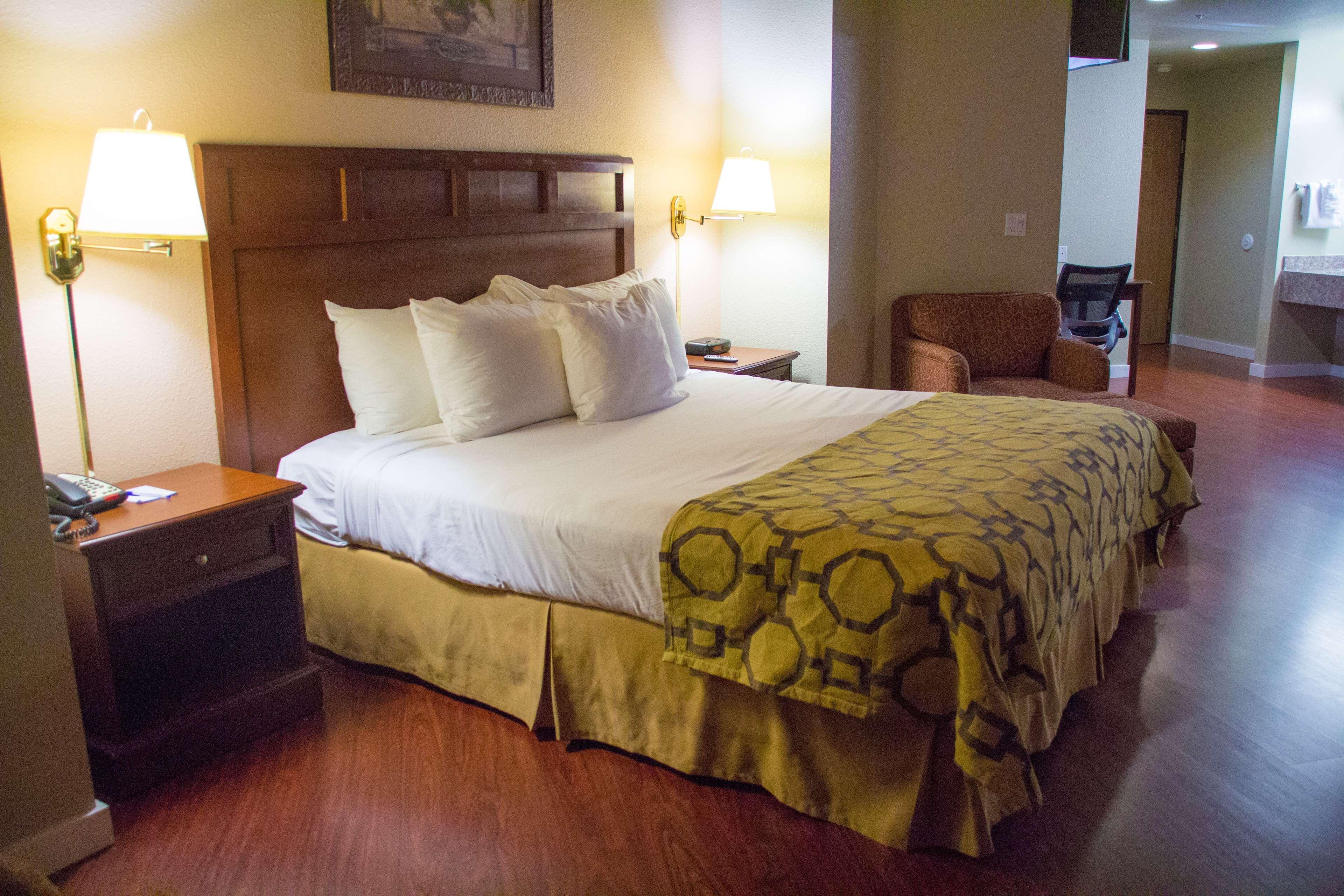 Baymont By Wyndham Yreka Hotel Buitenkant foto